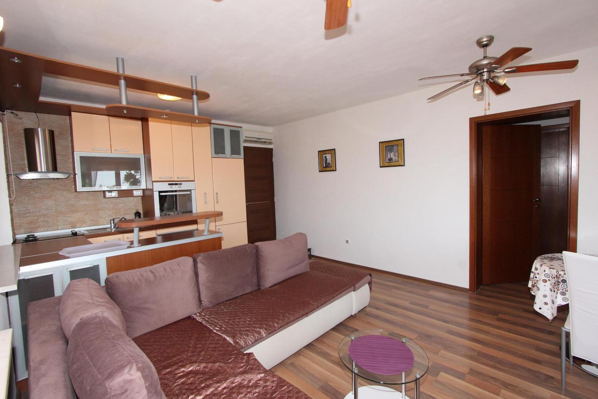 Apartments Horizont 罗维尼 外观 照片